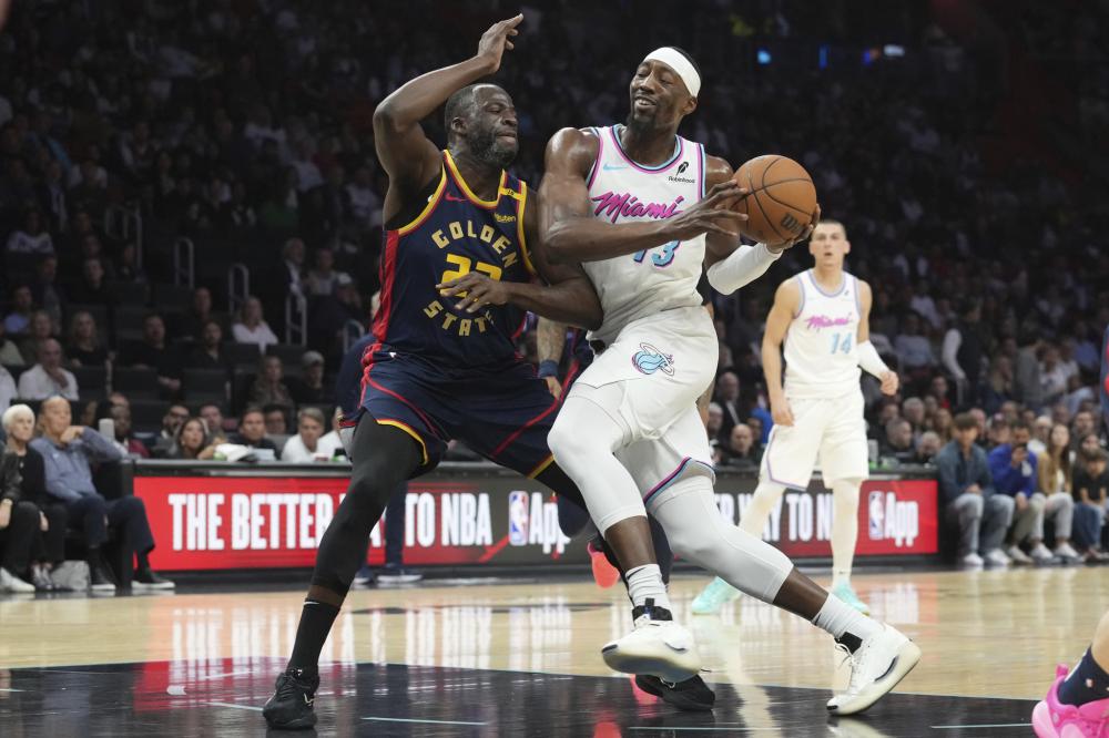 申京欧洲杯强劲表现给火箭启发 杜兰特加盟能否让他完成进化？